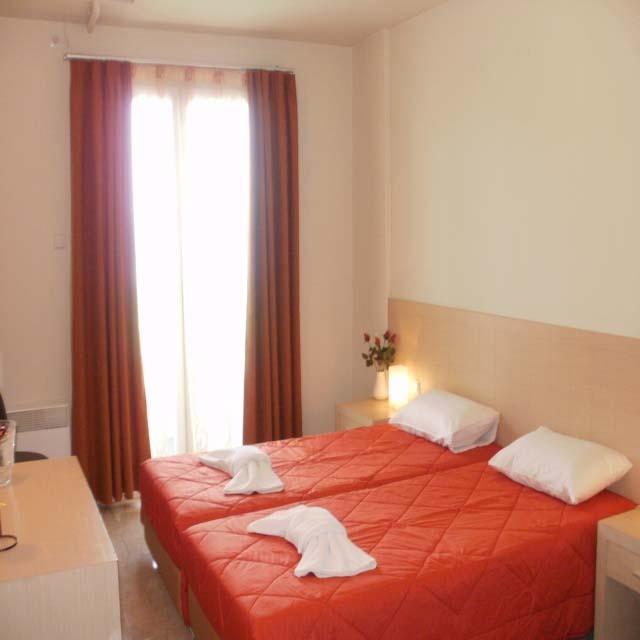 艾姆菲森酒店 Agios Konstantinos  外观 照片